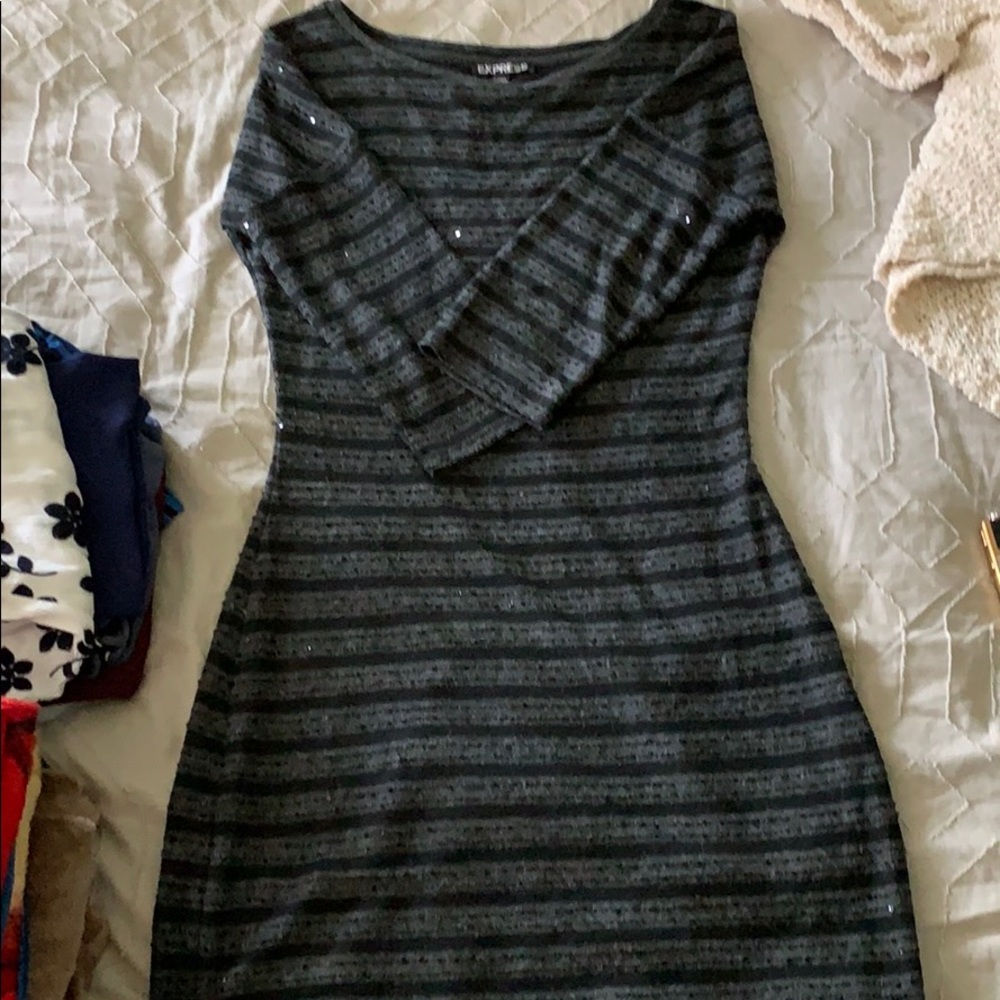 Sweat dress with stripe and sequin stitching